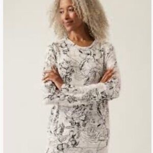 Athleta Black/OffWhite Graphic Long Sleeve Top/dress